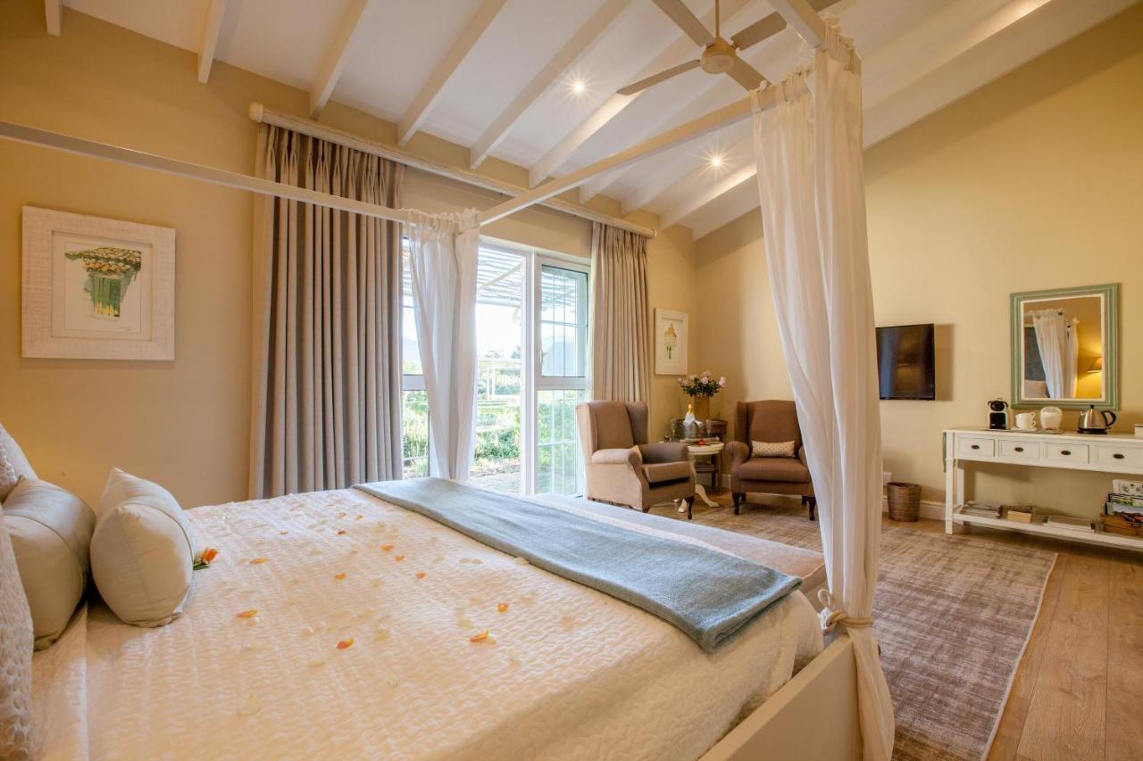 ลา กาบริเยร์ คันทรีเฮาส์ Guest House ฟรันเชิค ภายนอก รูปภาพ
